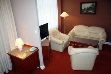 Фото номера Номер-студио (для 2 взрослых) Отель Hotel Logos г. Сувалки 8