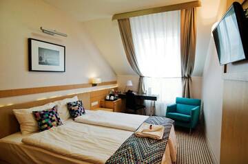 Фото номера Двухместный номер с 1 кроватью или 2 отдельными кроватями Отель Velvet Hotel &amp; Restaurant г. Сувалки 4