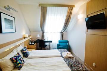 Фото номера Двухместный номер с 1 кроватью или 2 отдельными кроватями Отель Velvet Hotel &amp; Restaurant г. Сувалки 7