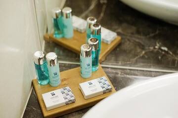 Фото номера Двухместный номер с 1 кроватью или 2 отдельными кроватями Отель Velvet Hotel &amp; Restaurant г. Сувалки 14